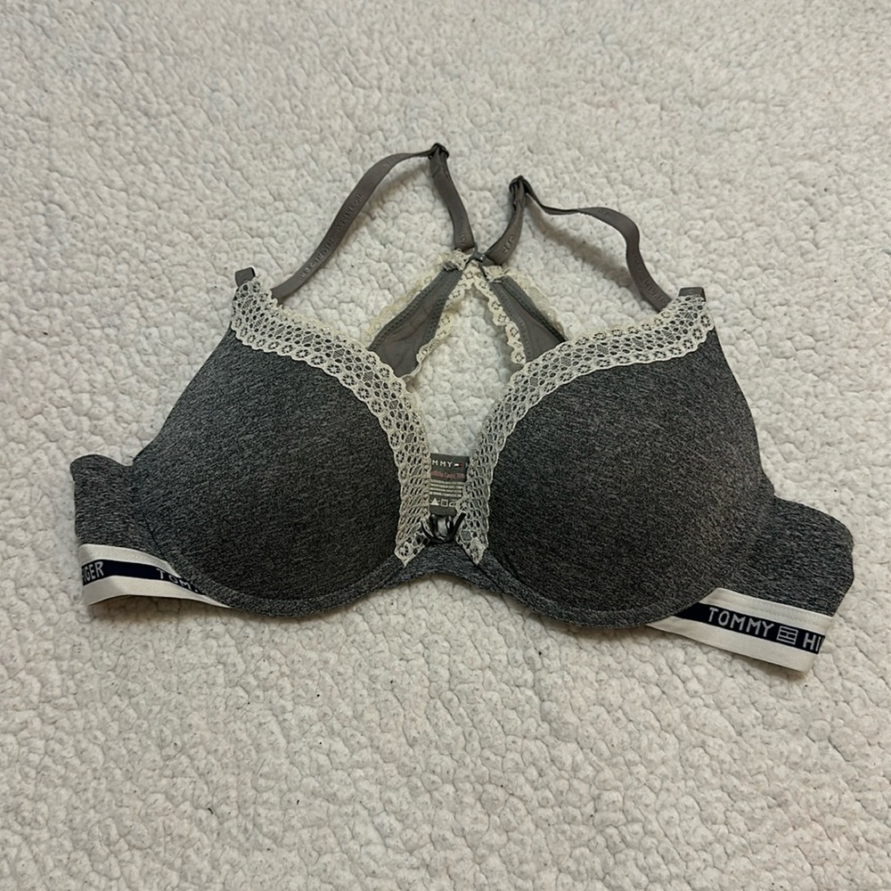 Tommy Hilfiger Bra Size 34B